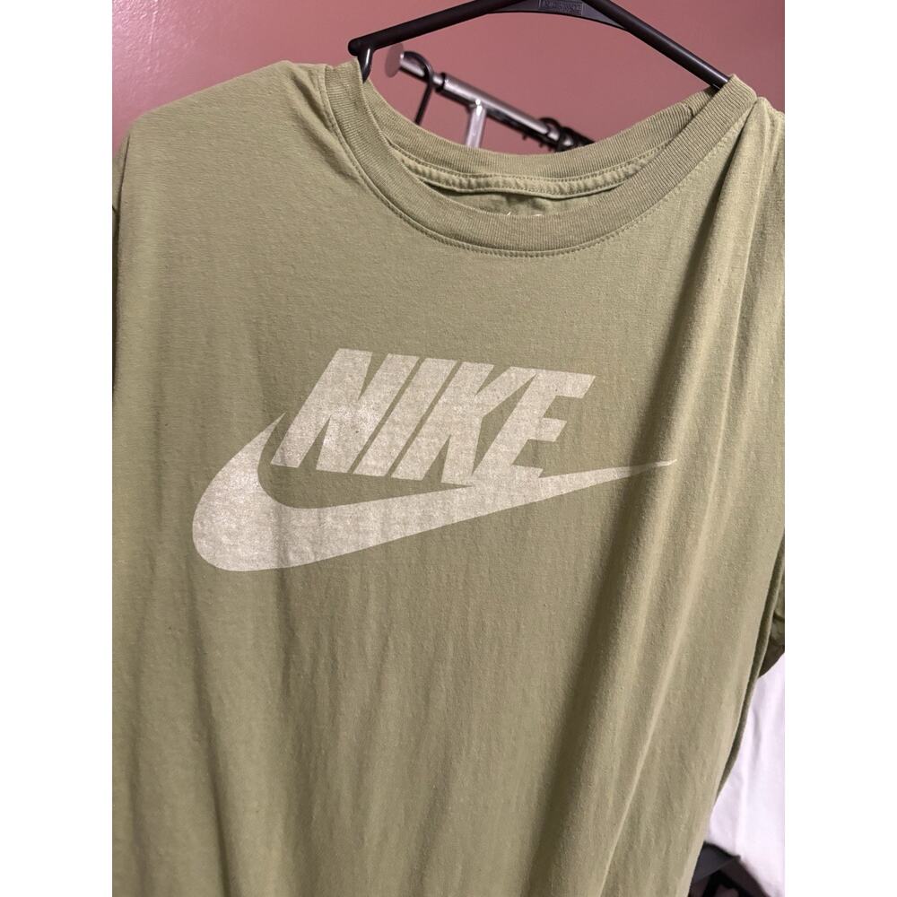 Nike T Shirt Dark Green Size Large